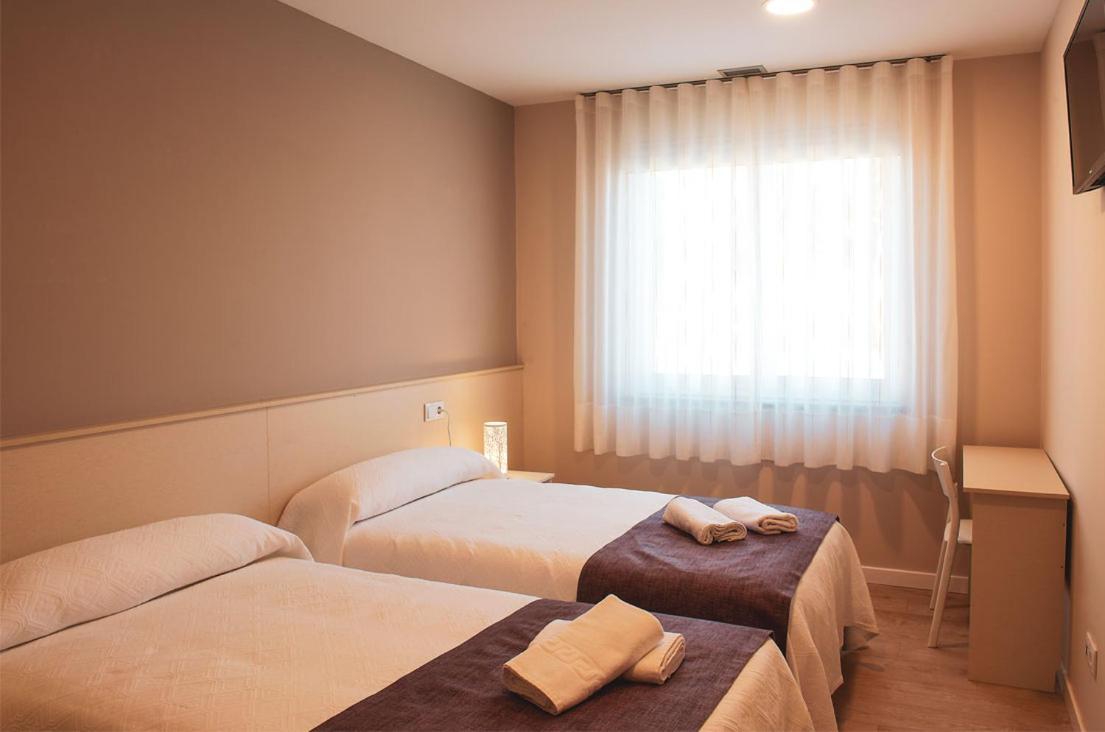 Hotel La Puerta De Arzua Luaran gambar