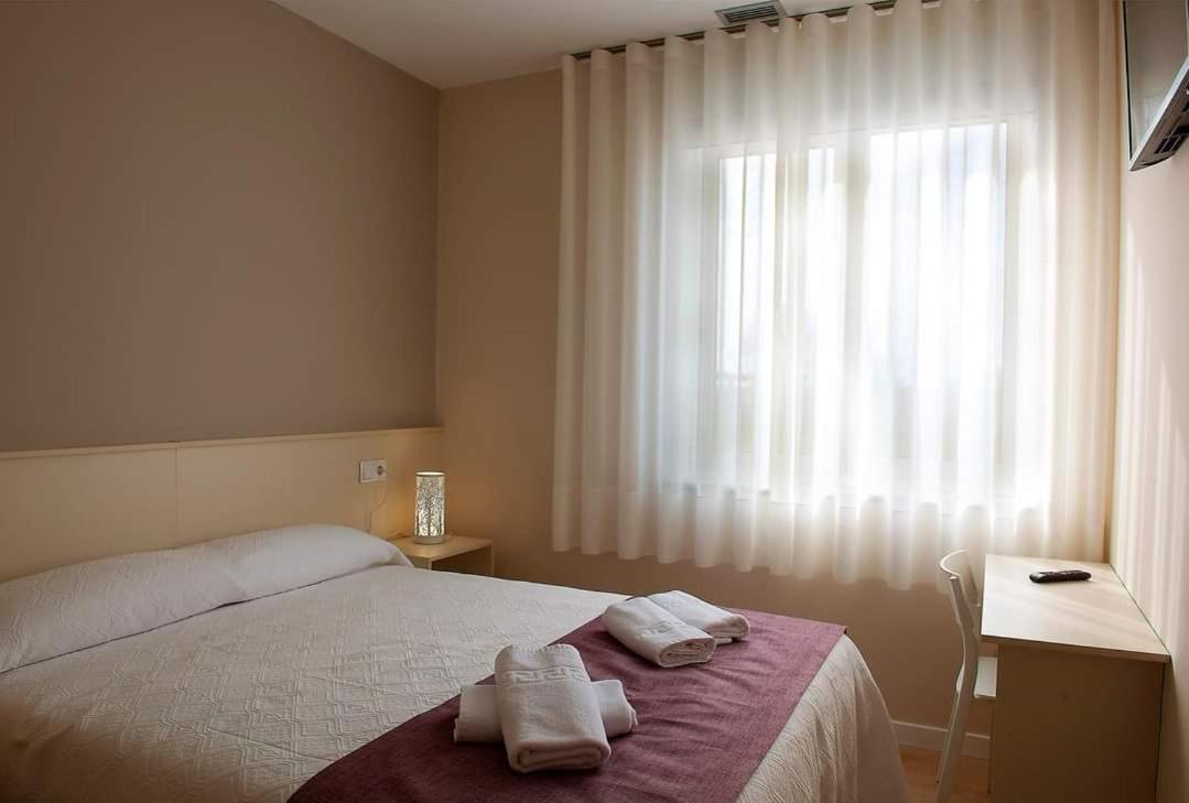 Hotel La Puerta De Arzua Luaran gambar